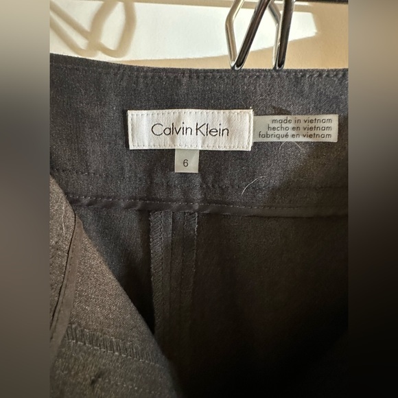 Calvin Klein Dress Pants. - Picture 3 of 4